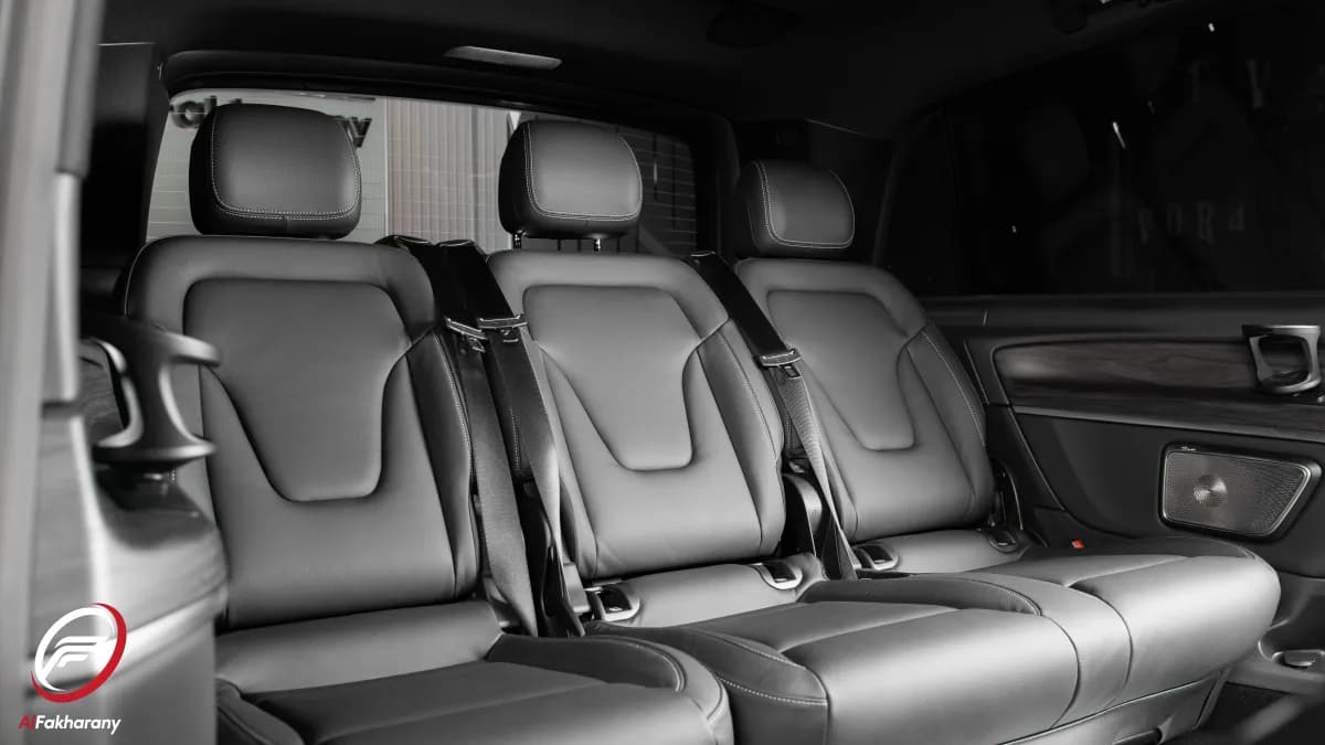 مرسيدس بنز V 300 2026 افنتجارد أسود أوتوماتيك — جديدة