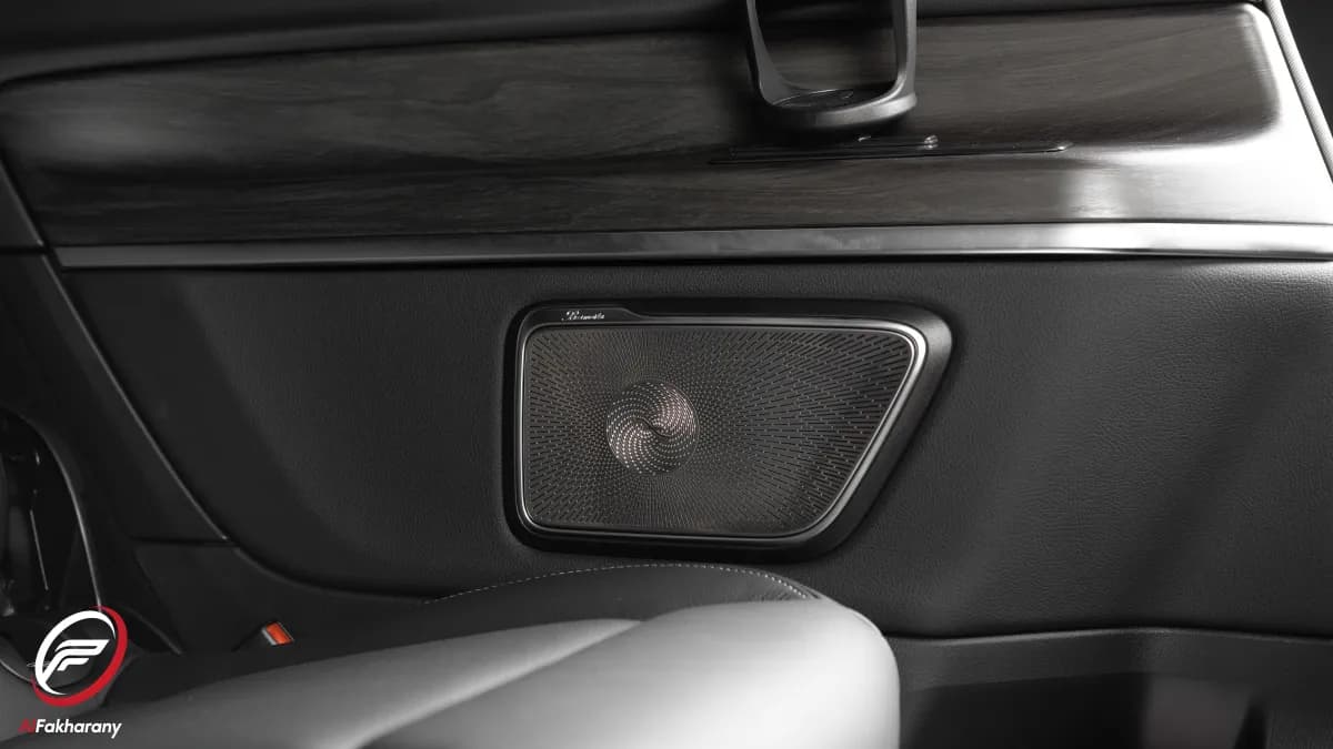 مرسيدس بنز V 300 2026 افنتجارد أسود أوتوماتيك — جديدة