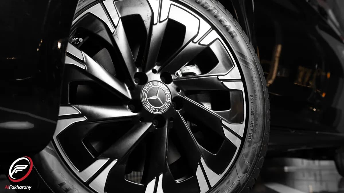 مرسيدس بنز V 300 2026 افنتجارد أسود أوتوماتيك — جديدة