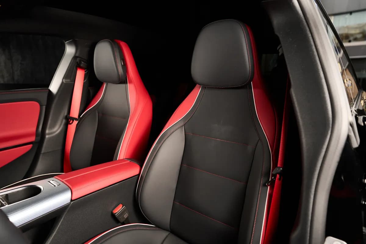 مرسيدس بنز CLA 200 2026 ايه ام جي أسود أوتوماتيك — جديدة