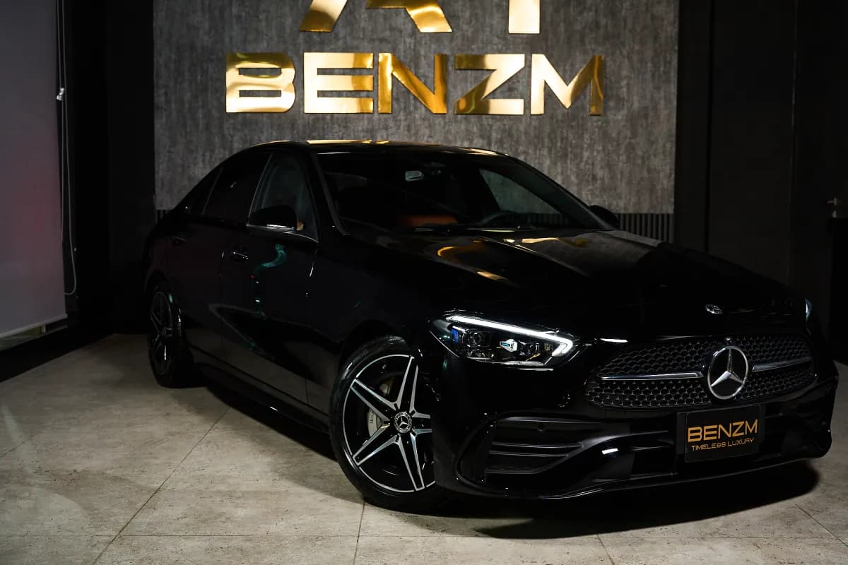مرسيدس بنز C180 2026 ايه ام جي أسود أوتوماتيك — جديدة