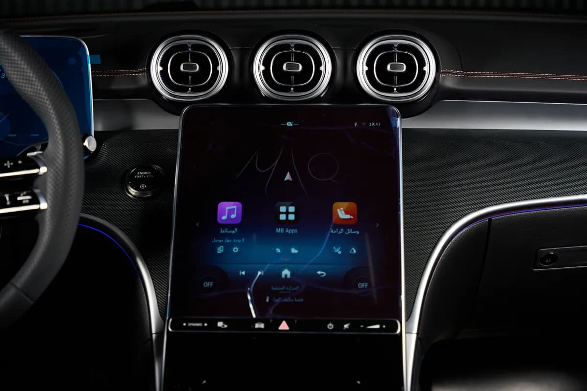 مرسيدس بنز C180 2026 ايه ام جي أسود أوتوماتيك — جديدة