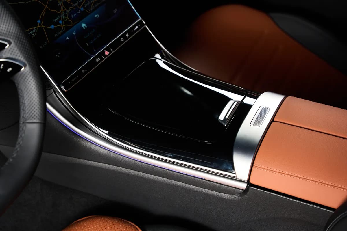 مرسيدس بنز C180 2026 ايه ام جي أسود أوتوماتيك — جديدة