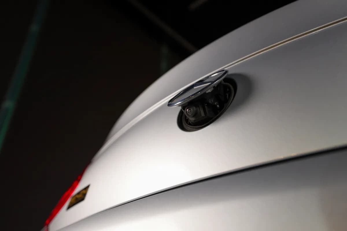 مرسيدس بنز C180 2023 ايه ام جي فضي أوتوماتيك — مستعملة