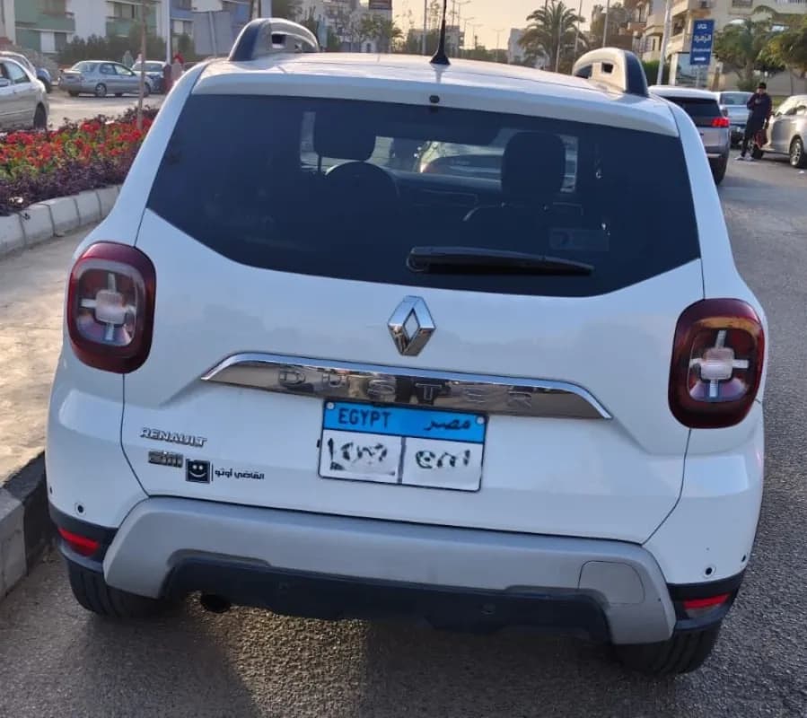 رينو داستر 2020 اتش3 أبيض أوتوماتيك — مستعملة