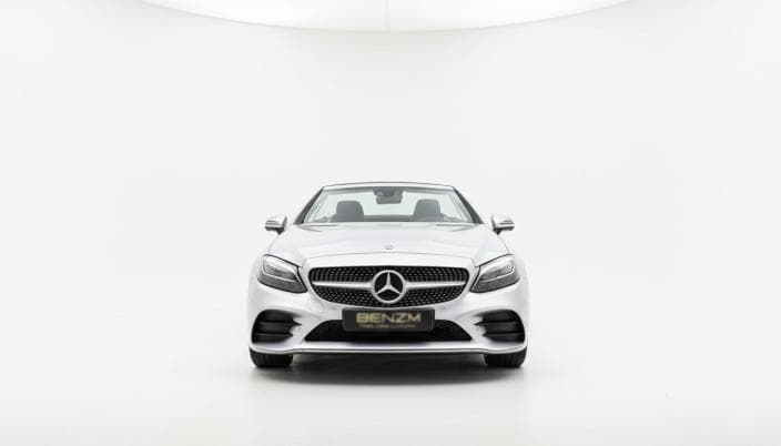 مرسيدس بنز C180 2023 ايه ام جي فضي أوتوماتيك — مستعملة