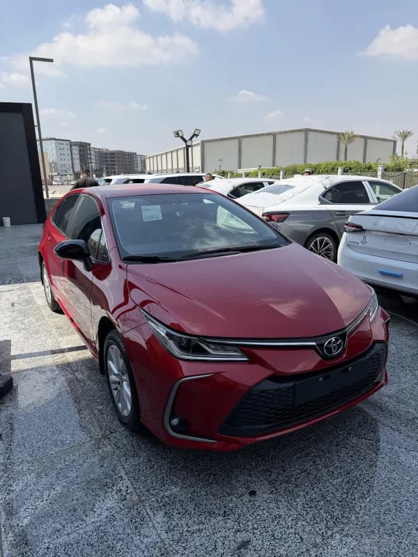 تويوتا كورولا 2026 سمارت أحمر أوتوماتيك — جديدة