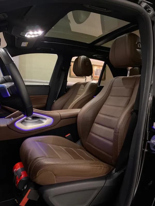 مرسيدس بنز GLE450 2024 ايه ام جي أسود أوتوماتيك — مستعملة