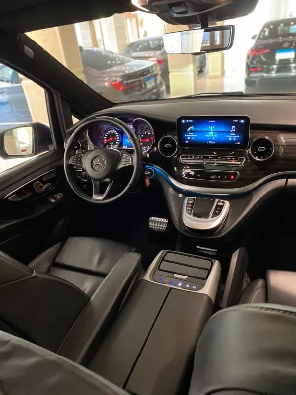مرسيدس بنز V 250 2023
