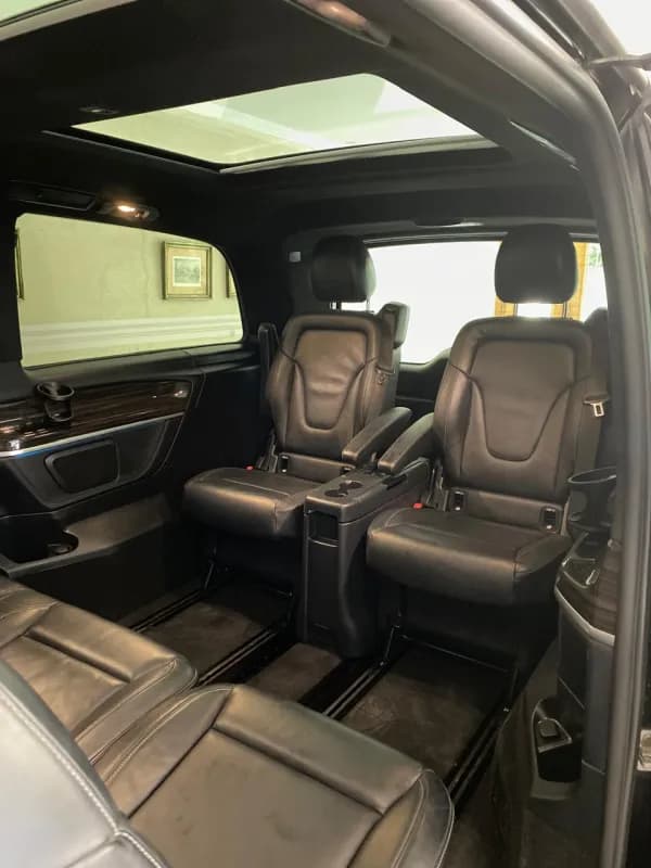 مرسيدس بنز V 250 2023