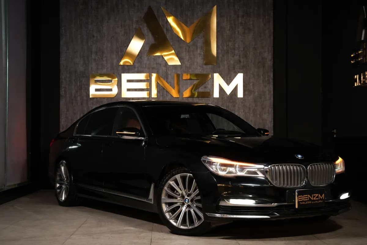 بي ام دبليو 740i 2019