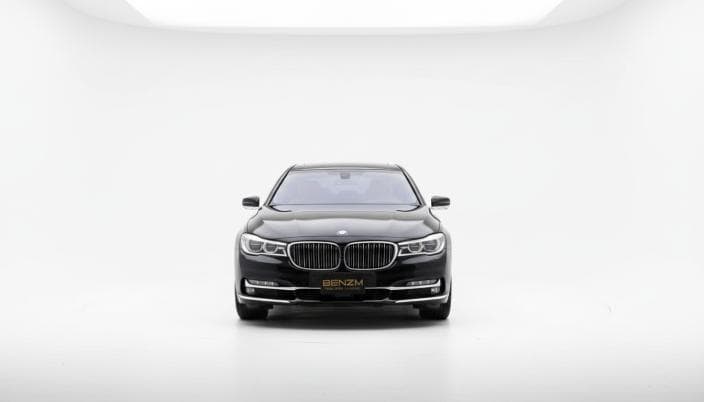 BMW 740i 2019