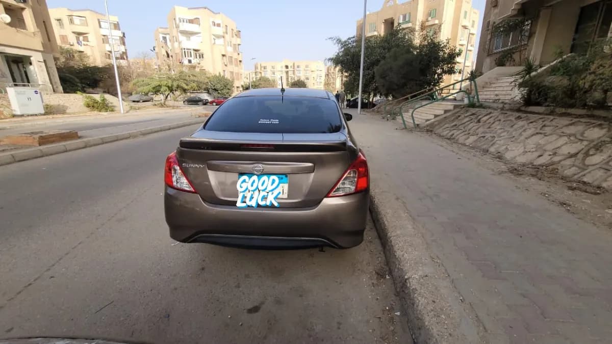 نيسان صني 2022 الفقة الثانية برونزي أوتوماتيك — مستعملة