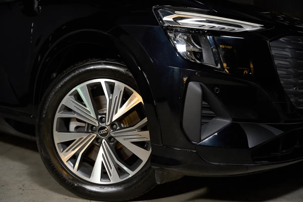 أودي Q5 2025 اس لاين أسود أوتوماتيك — جديدة