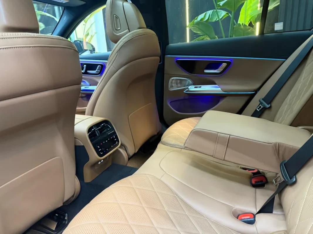 مرسيدس بنز E200 2026 بريميوم بلس أبيض أوتوماتيك — جديدة