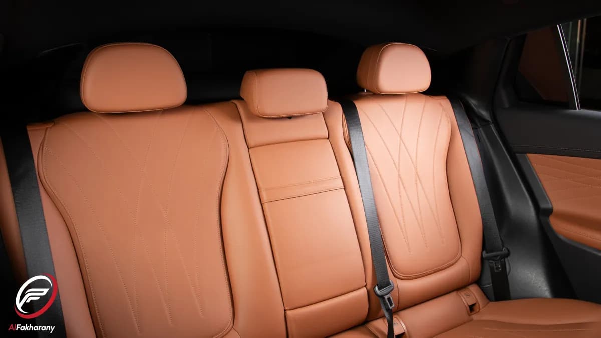 مرسيدس بنز GLC 300 2025 ايه ام جي أسود أوتوماتيك — مستعملة