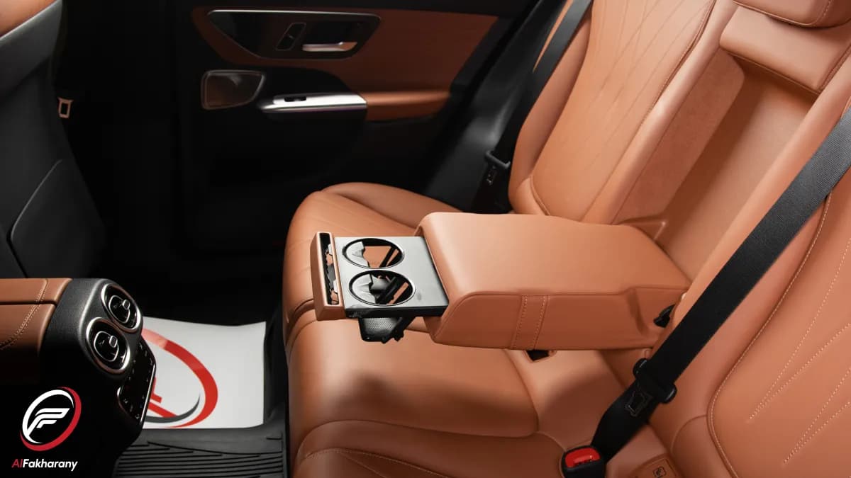 مرسيدس بنز GLC 300 2025 ايه ام جي أسود أوتوماتيك — مستعملة