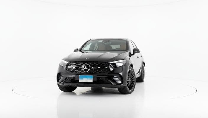 مرسيدس بنز GLC 300 2025 ايه ام جي أسود أوتوماتيك — مستعملة