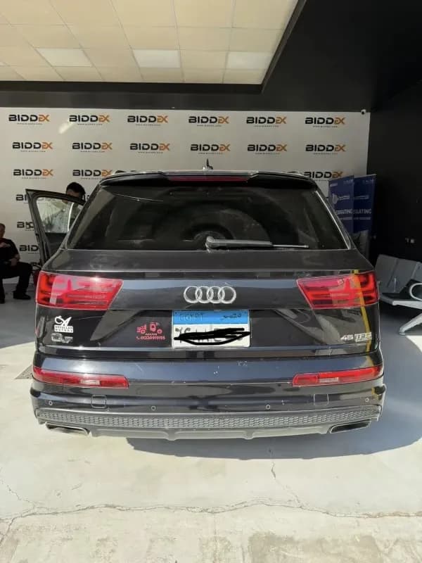 Audi Q7 2019 S-line Black Automatic — Used