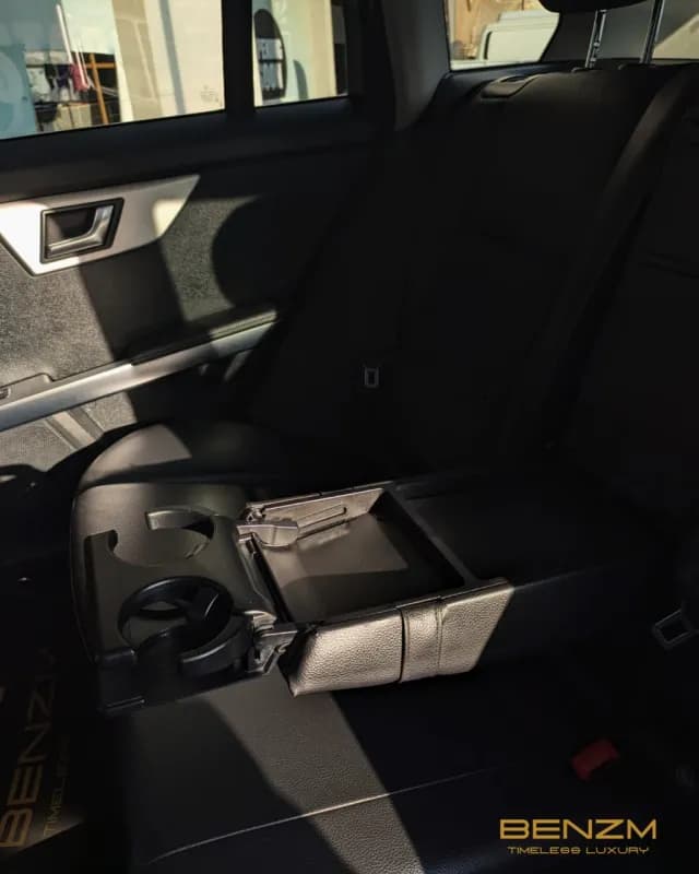 مرسيدس بنز GLK 250 2015 ايه ام جي أبيض أوتوماتيك — مستعملة