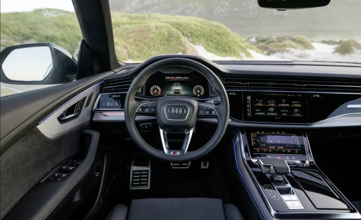Audi Q8 2026 Sline Plus Gold Automatic — New