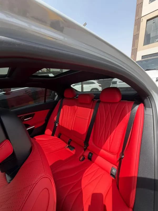 مرسيدس بنز C200 2026 ايه ام جي رمادي ناردو أوتوماتيك — جديدة