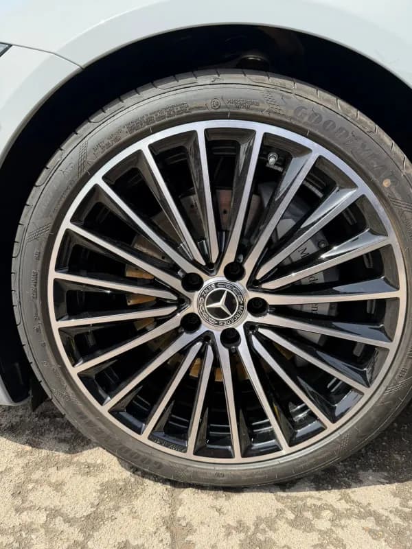 مرسيدس بنز C200 2026 ايه ام جي رمادي ناردو أوتوماتيك — جديدة