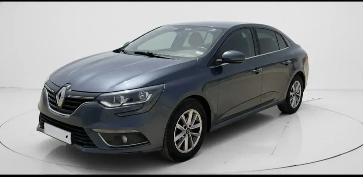 رينو ميجان 2019 سيجنتشر wo/wp رمادي أوتوماتيك — مستعملة