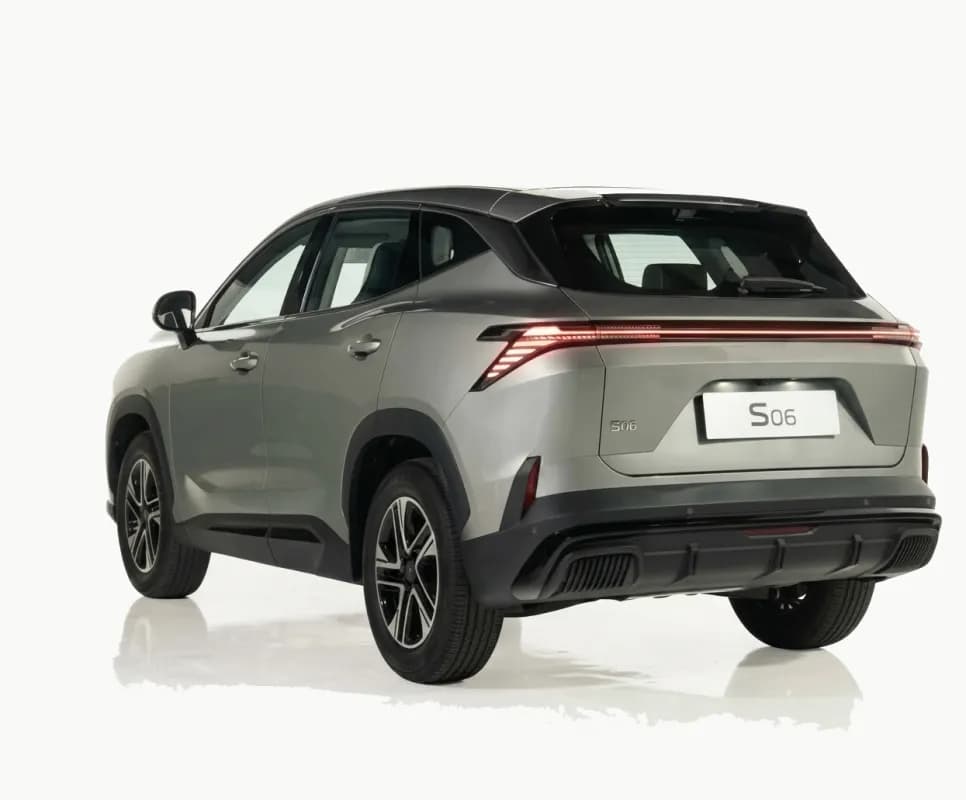 سويست S06 2026 هاي لاين رمادي إسمنتي أوتوماتيك — جديدة