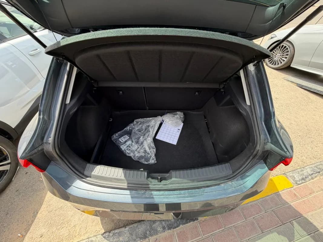 Seat Leon 2026 Advanced Dark Blue Automatic — New