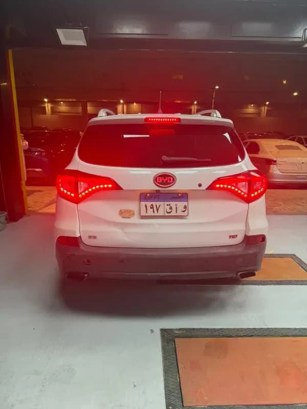 بي واي دي اس 5 2020 1,5 CC AT أبيض أوتوماتيك — مستعملة