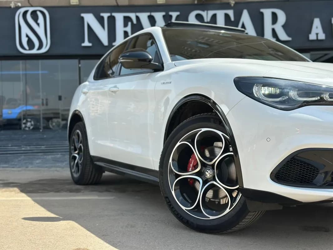 ألفا روميو ستيلفيو 2026