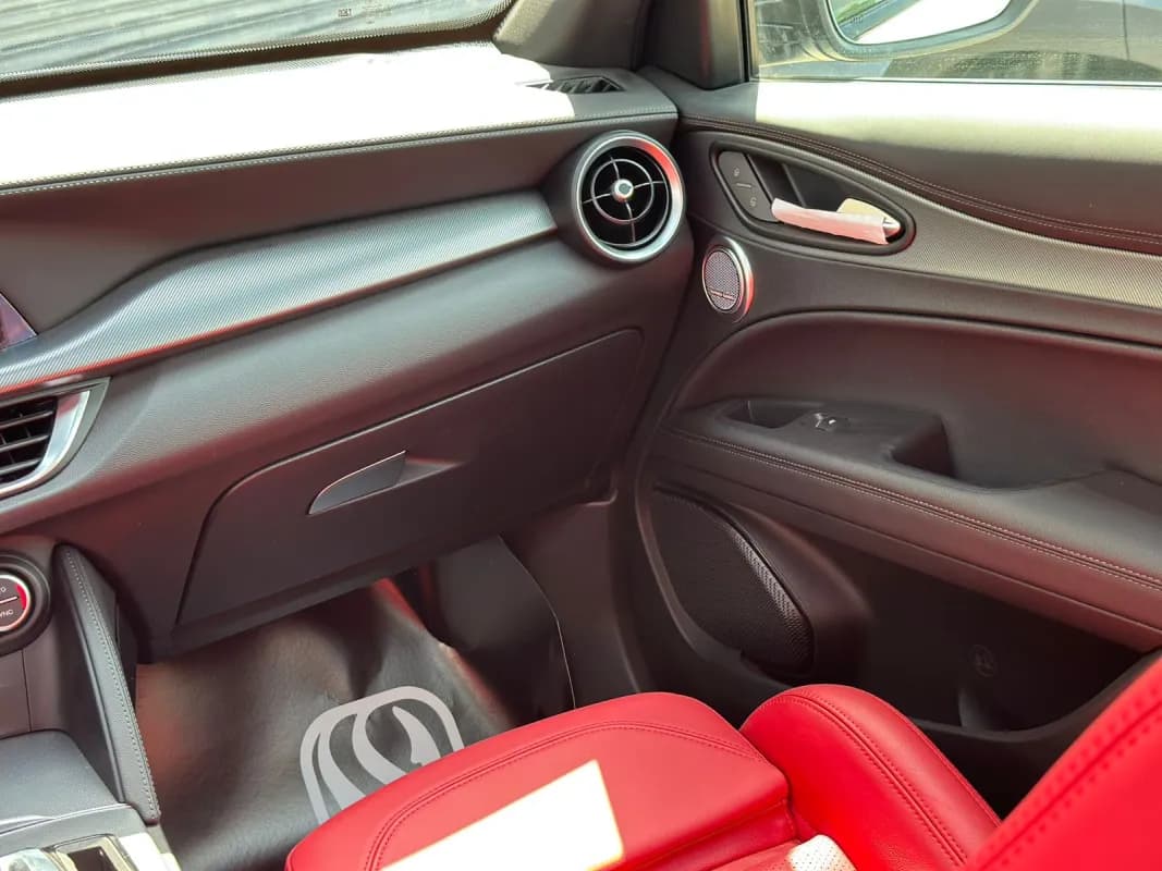 ألفا روميو ستيلفيو 2026