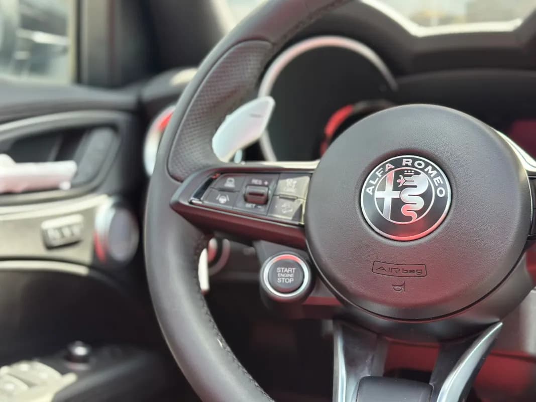 ألفا روميو ستيلفيو 2026