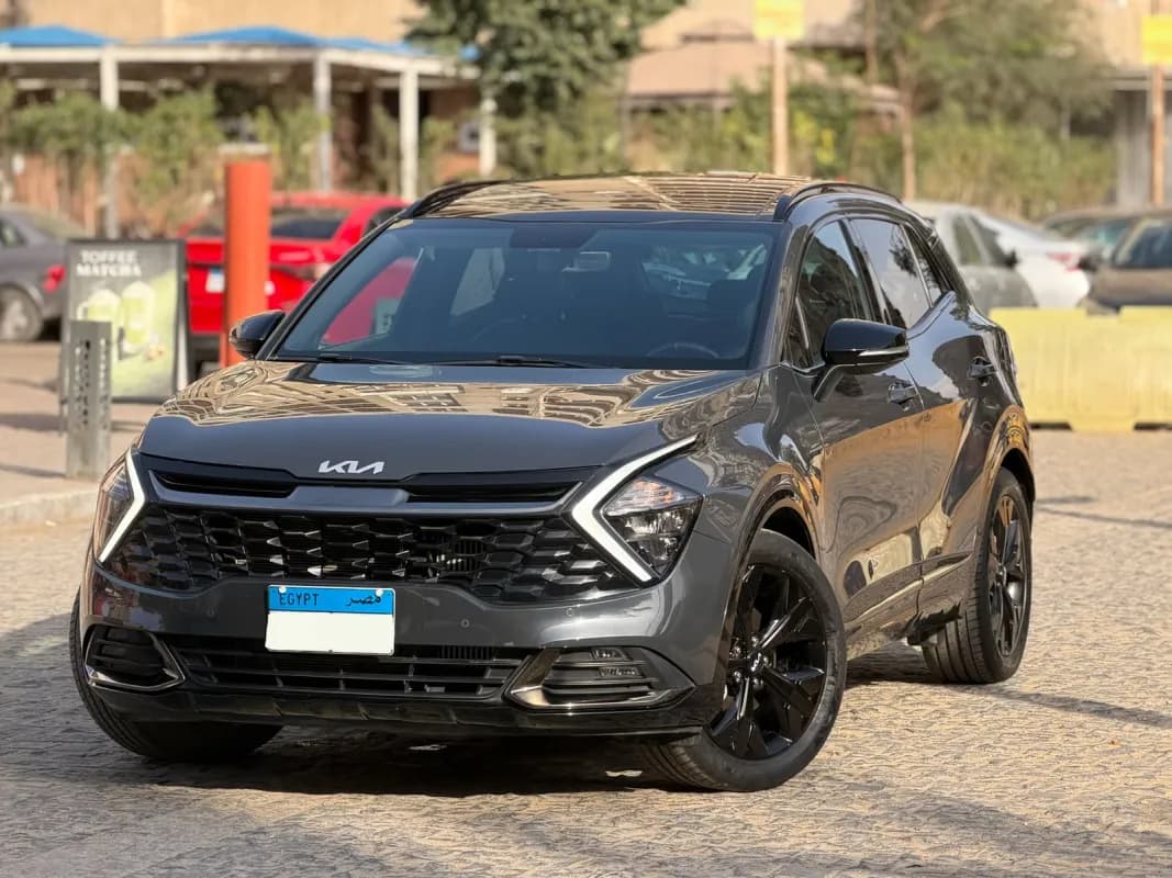 Kia Sportage 2024 topline Cement Gray Automatic — Used