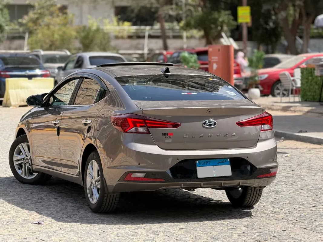 هيونداي النترا AD 2026 توب لاين برونزي أوتوماتيك — مستعملة