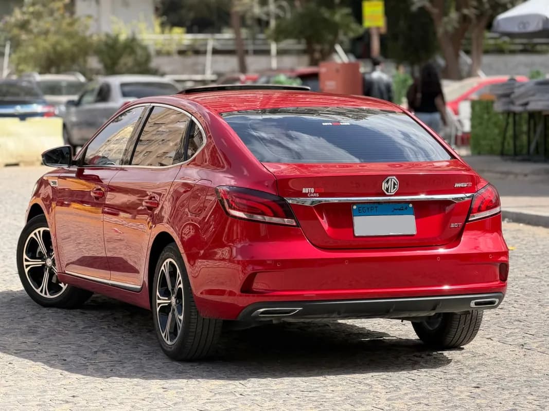 ام جي 6 2022 كومفرت أحمر أوتوماتيك — مستعملة