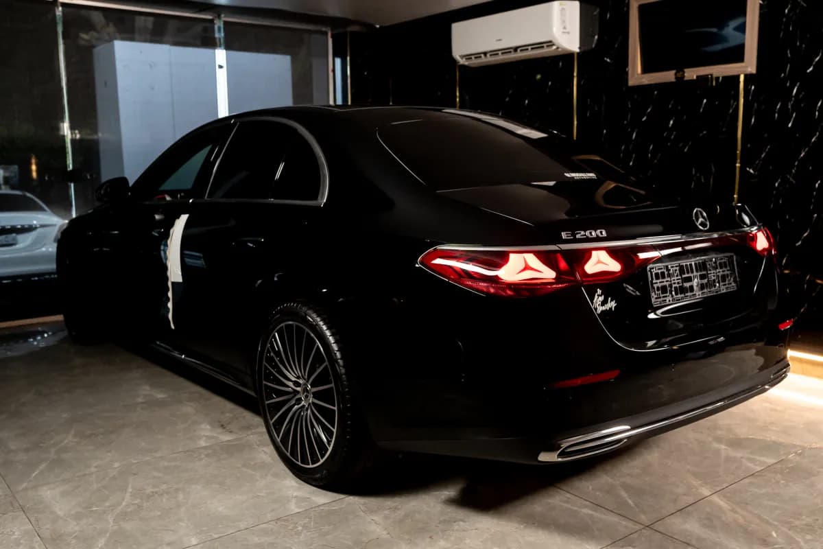 مرسيدس بنز E200 2026