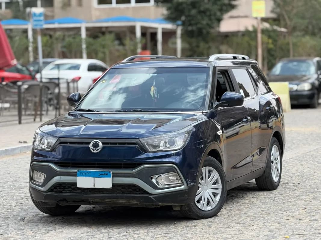 Ssang Yong Tivoli 2020 Comfort Dark Blue Automatic — Used