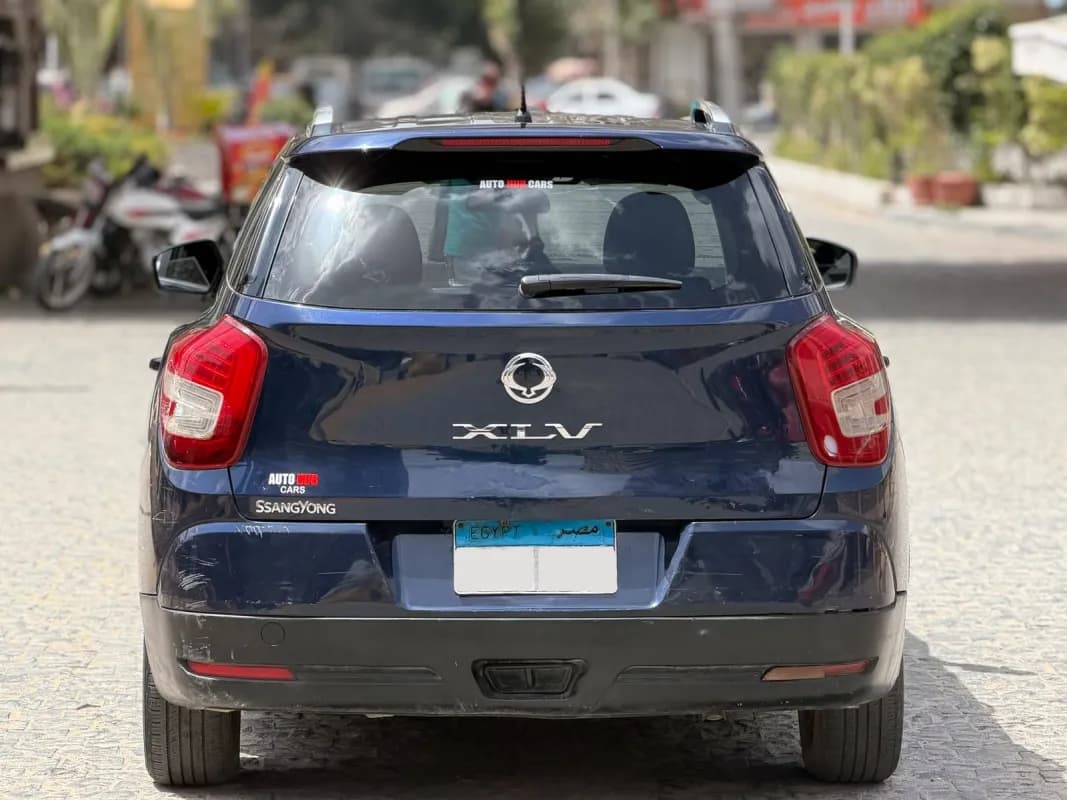 Ssang Yong Tivoli 2020 Comfort Dark Blue Automatic — Used