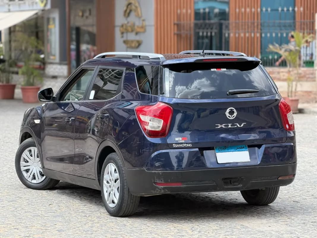 Ssang Yong Tivoli 2020 Comfort Dark Blue Automatic — Used