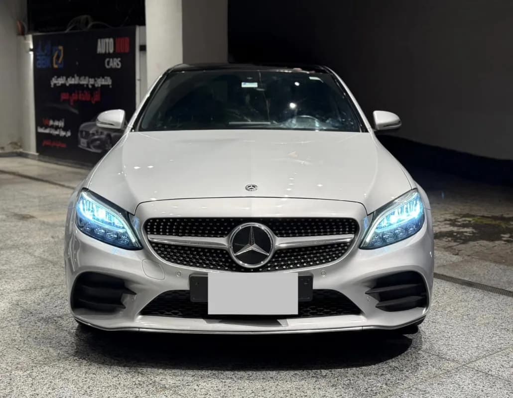 مرسيدس بنز C300 2020 اي ام جي فضي أوتوماتيك — مستعملة