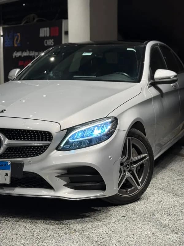 مرسيدس بنز C300 2020 اي ام جي فضي أوتوماتيك — مستعملة