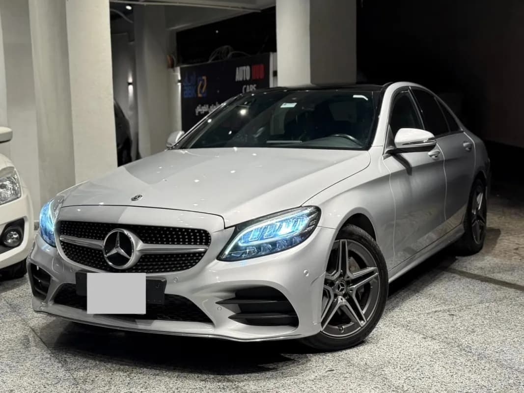 مرسيدس بنز C300 2020 اي ام جي فضي أوتوماتيك — مستعملة