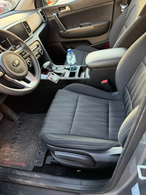 Kia Sportage 2021 Kia Silver Automatic — Used