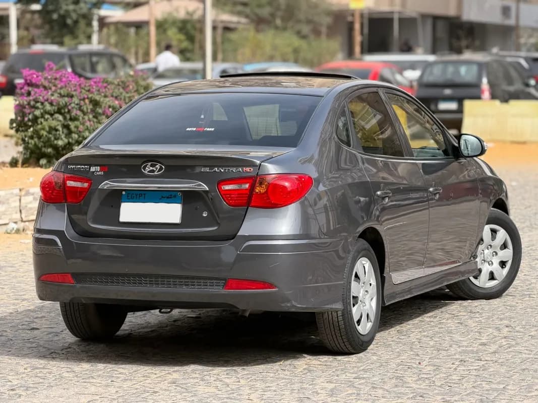 هيونداي النترا HD 2024 هاي لاين أزرق الداكن أوتوماتيك — مستعملة