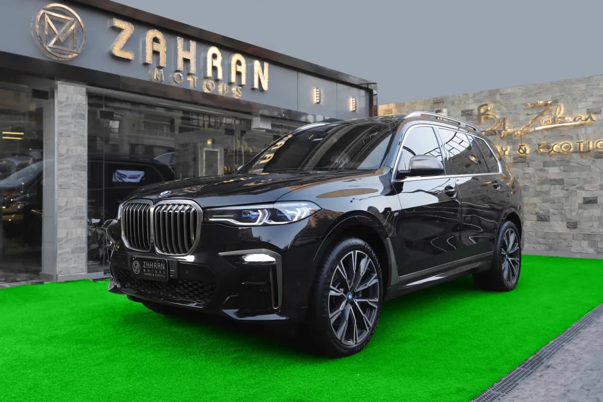 بي ام دبليو X7 2021 اكس درايف 40 اي أسود أوتوماتيك — مستعملة
