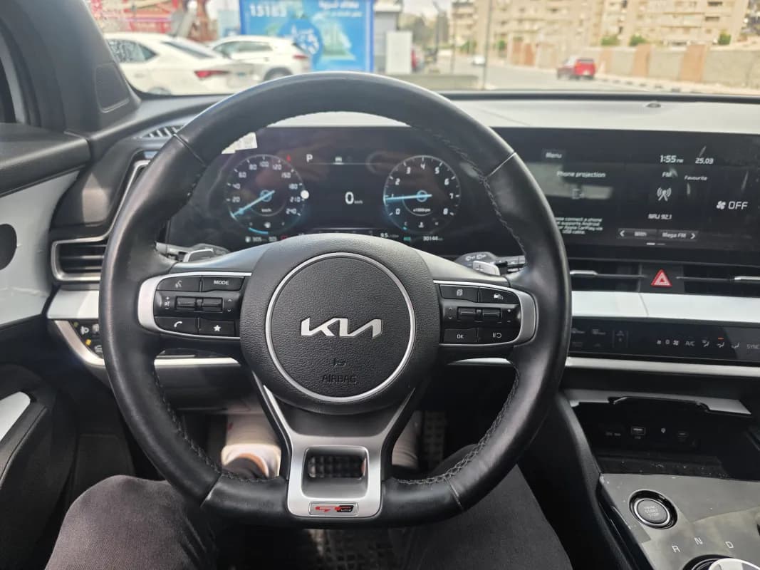 كيا سبورتاج 2025 جي تي لاين أزرق سماوي أوتوماتيك — مستعملة