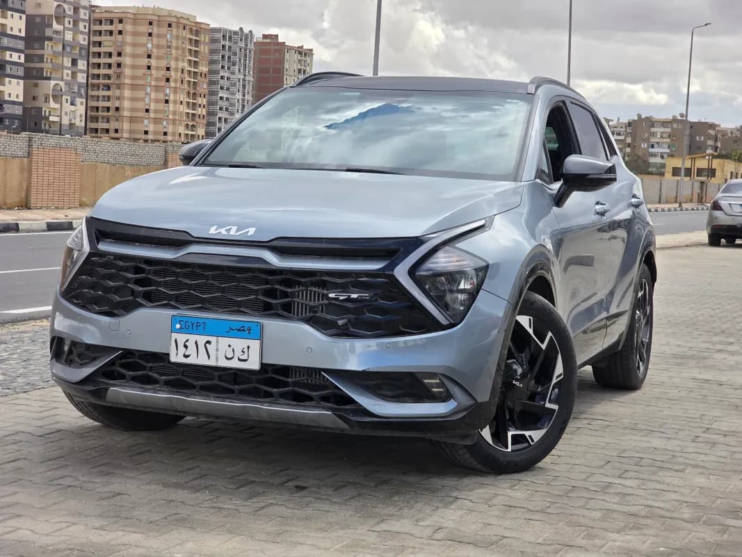 كيا سبورتاج 2025 جي تي لاين أزرق سماوي أوتوماتيك — مستعملة