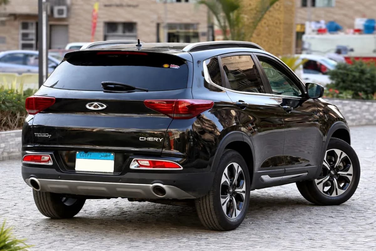 شيري تيجو 7 2025 لاكشري أسود أوتوماتيك — مستعملة